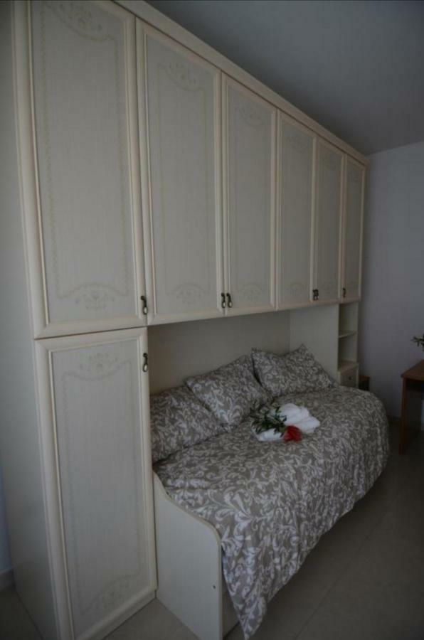 "La Casa Di Mariagrazia" Rooms Con Cucina Condivisa E Terrazza Sammichele Di Bari Exterior foto