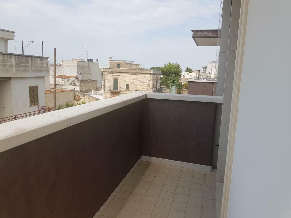 "La Casa Di Mariagrazia" Rooms Con Cucina Condivisa E Terrazza Sammichele Di Bari Zimmer foto